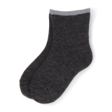 チャコールグレー