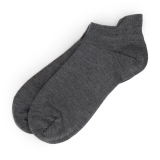 チャコールグレー