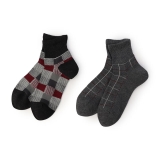 チャコールグレー