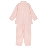 サーモンピンク