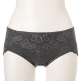 チャコールグレー