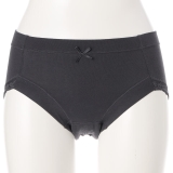 チャコールグレー