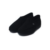 ブラックスエード