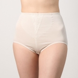 ライトベージュ