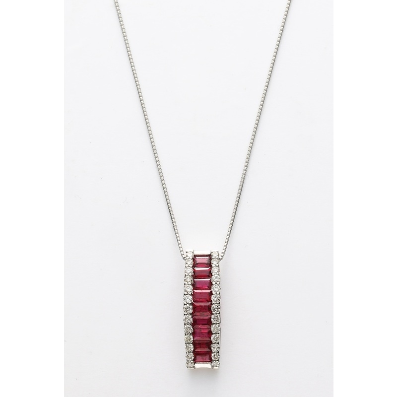 プラチナ ルビー0．7ct／ダイヤ0．3ctネックレス