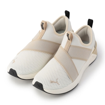 プーマ　ソフトライドハルリースリップオン