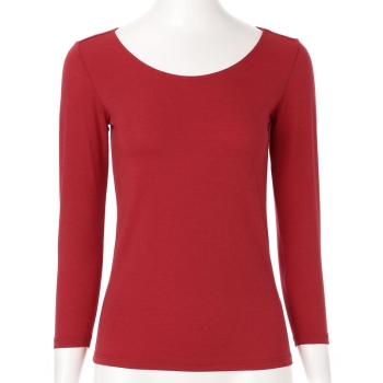 セブンプレミアムライフスタイル　ボディヒーター　ムレにくく暖かい　婦人　８分袖赤シャツ