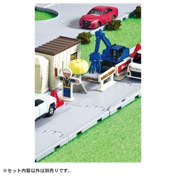 トミカタウン　どうろ工事現場（トミカ&情景パーツ付き）