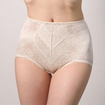 グレイスフルデイズ　婦人　ジャガードショートガードル