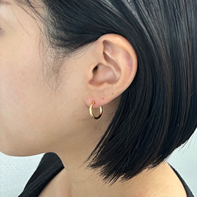 ピアス